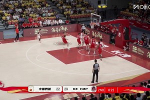 默契连线！王俊杰吸引防守空中分球 助徐昕篮下跃起暴扣！
